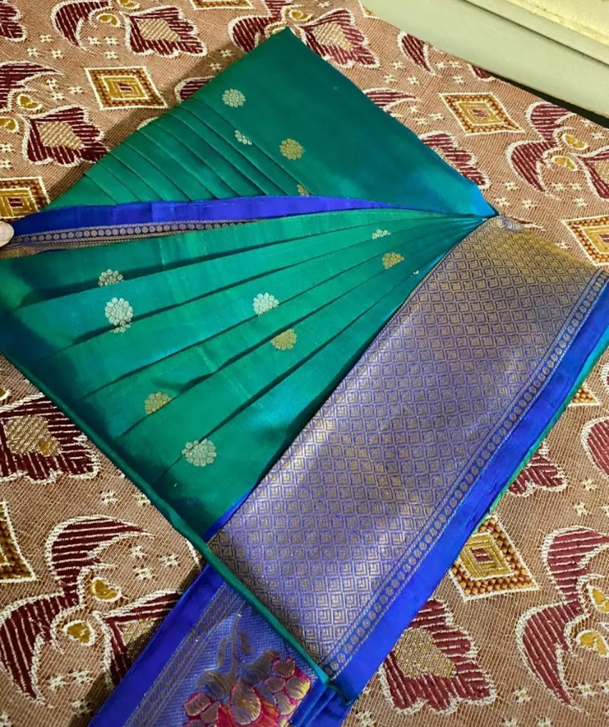 Saree Prepleating service & draping